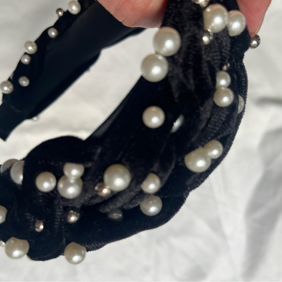 Black Velvet Pearl Headband Whimsigoth Dark Coquette Fairy Hair Accessory - Picture 7 of 9